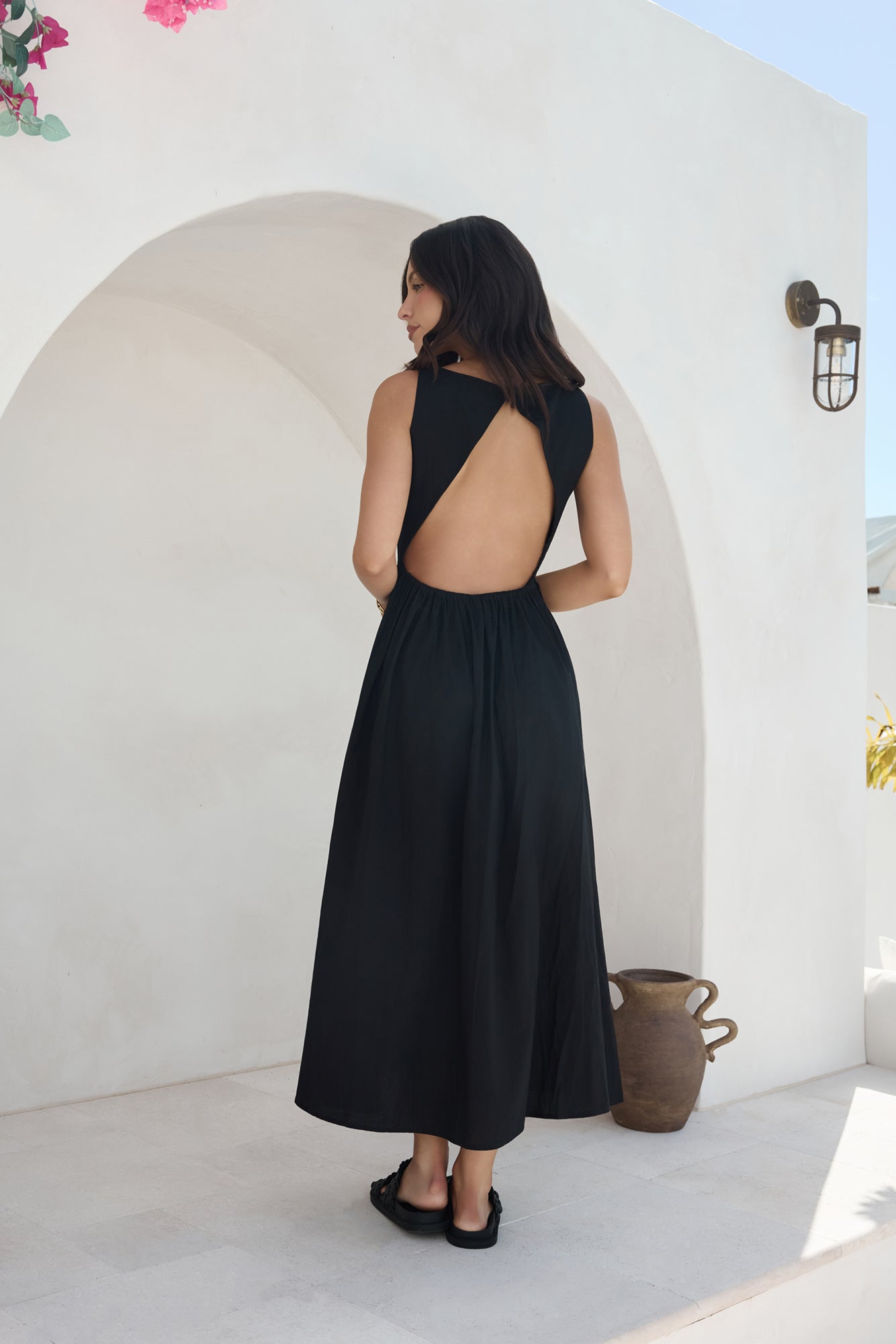 chasing daylight maxi dress black